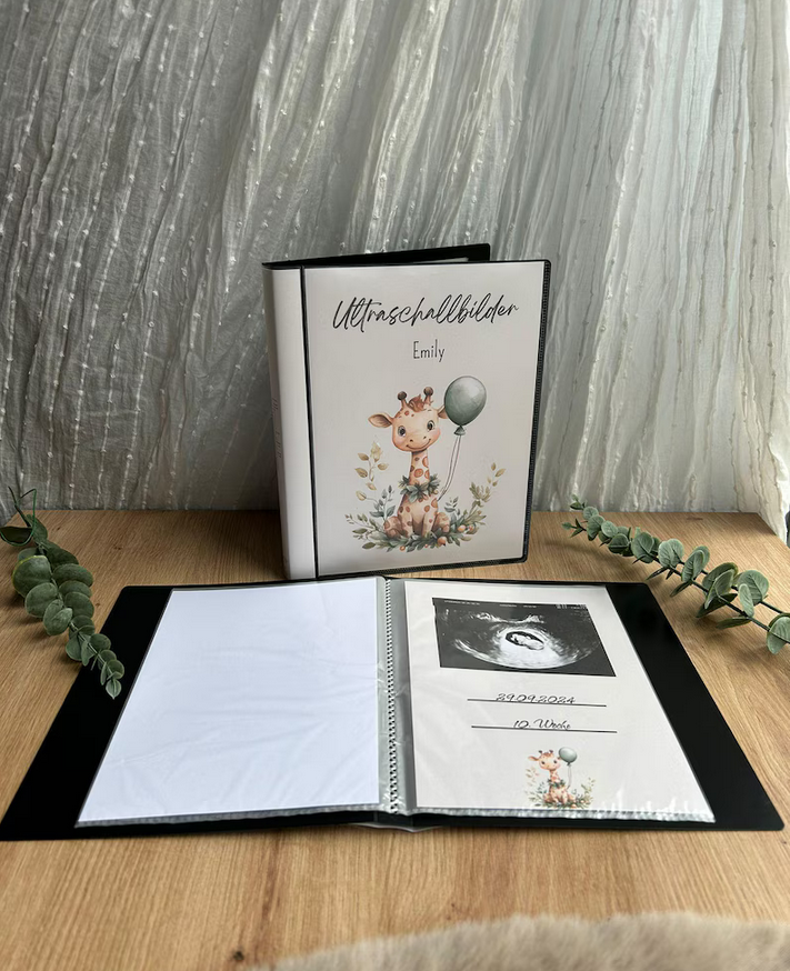 Personalisierbares Ultraschallalbum Giraffe – FamilieGlueck