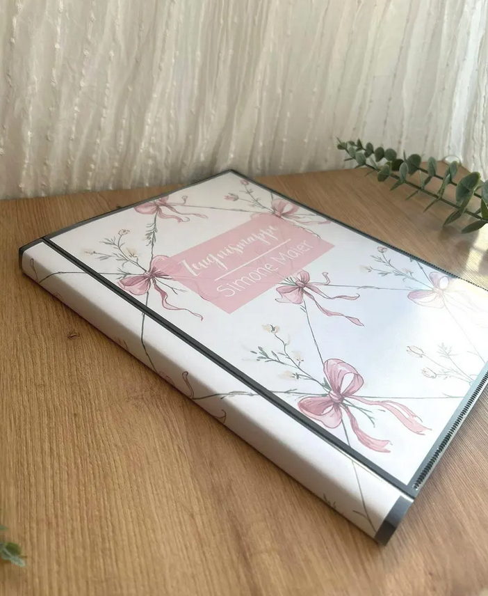 Personalisierte Zeugnismappe Schleifchen liegend – zartes Pastell-Design mit Schleifen und Blüten, Hardcover