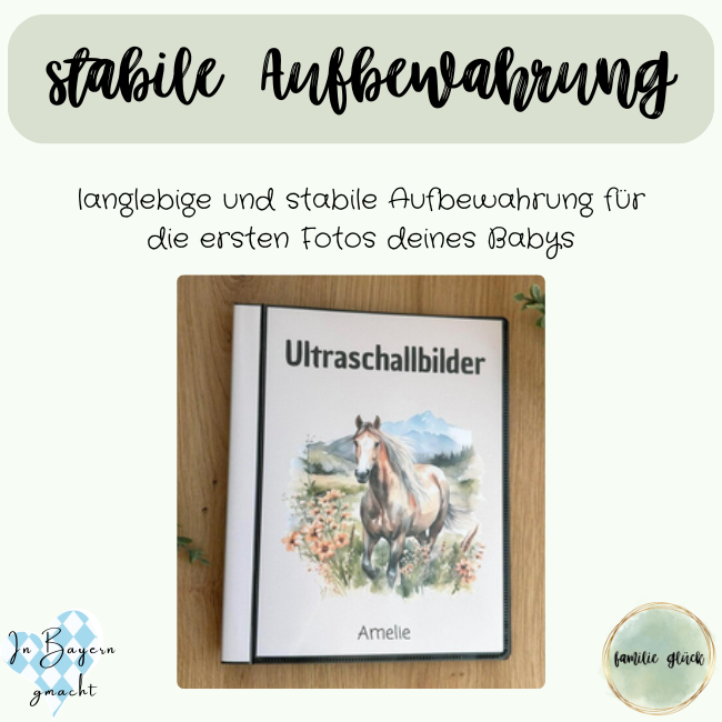 Personalisierbares Ultraschallalbum mit PFerdemotiv mit Aufschrift Ultraschallbilder und Name Amelie auf Holztisch